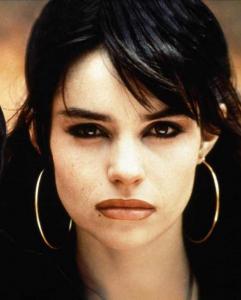 Beatrice Dalle - Hoops