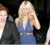 Click to view 68384_jessica_simpson_seethrou_36_123_51lo_t1.jpg