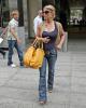 Click to view jessica_simpson_thread_big_t1.jpg