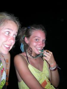 Another pic of the girl with her "peace"-dangles!