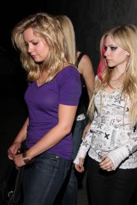 Avril goes big