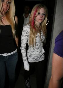 Avril goes big