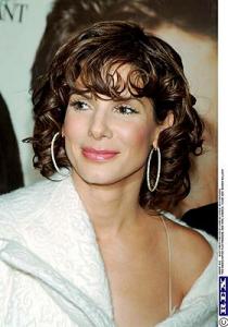 2002-12_ny-prem_15.jpg