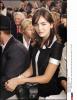 Click to view parisfashionweek_07_t1.jpg