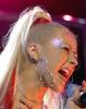 Click to view christina_aguilera_01_t1.jpg