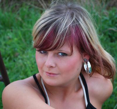 Hoop in the 2. hole, not the main hole!