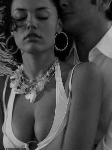 Seduction in hoops