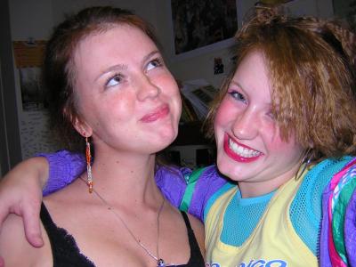 Same girl now woth dangle friend!