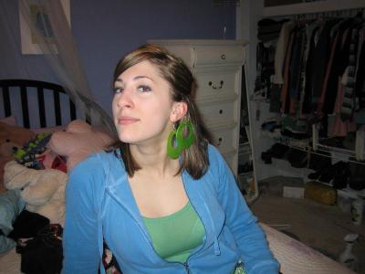 Hoop dangle in top lobe!