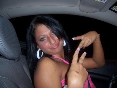 Love that wide white ones!