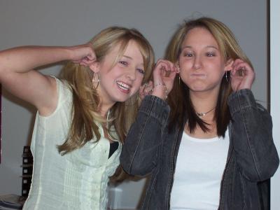 Grimaces in hoops!