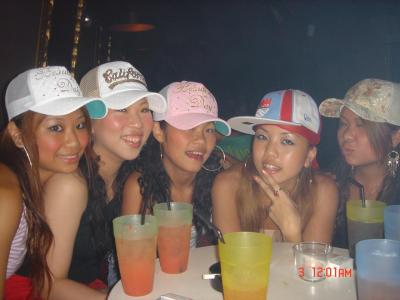 A lot of cuties, some wearing hoops!