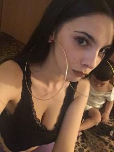 6 inch hoop girl