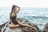 Click to view amy-jackson-bikini-photoshoot-2013-_6_t1.jpg