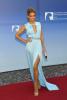 Click to view bayerischer-fernsehpreis-sylvie-van-der-vaart-30825491-1703-2560_t1.jpg