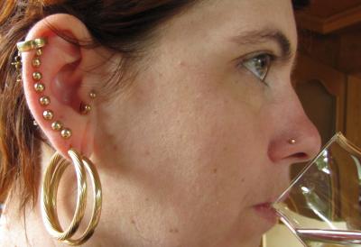 2 middle Hoops in one Ear!