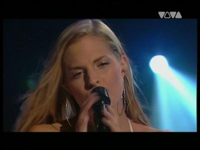 Sandy from No Angels (1)