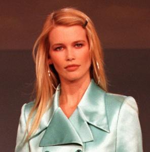 Claudia Schiffer - Huge hoops