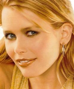 In her Gold series