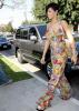 Click to view rihanna_12_t1.jpg