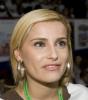 Click to view nelly_furtado_01_t1.jpg
