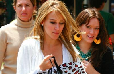 Hayley & Hilary Duff again