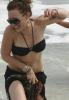 Click to view hilary-duff-bikini-1-08_t1.jpg