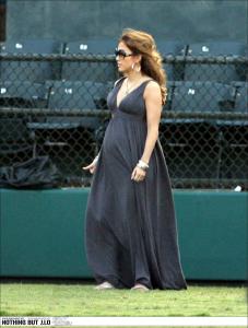 pregnant_hq05.jpg