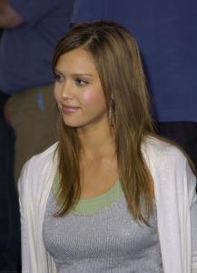 i_robot_prem_2004-01.jpg